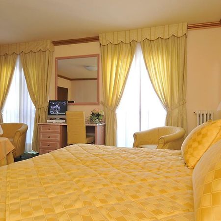 Residence Antares Madonna Zewnętrze zdjęcie